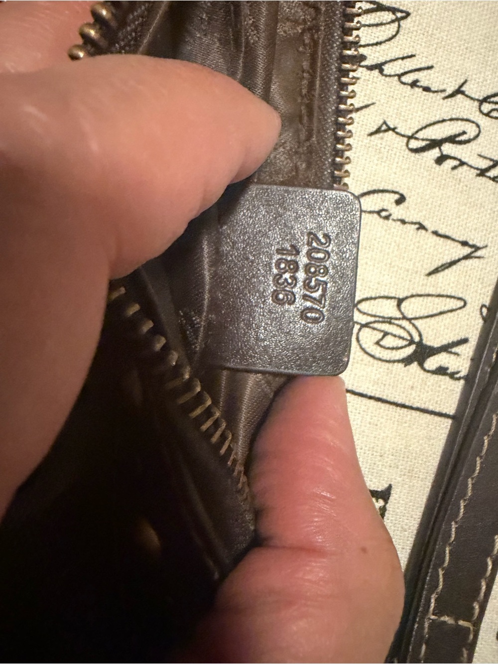 Gucci Brown Designer Monogram Wristlet Clutch - Picture 4 of 11